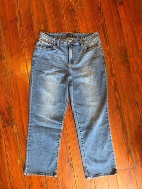 Express Straight Leg Women's Jeans in Medium Blue Wash